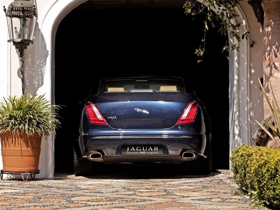  Jaguar XJL 2010 года  (US) (фото 3 из 41)